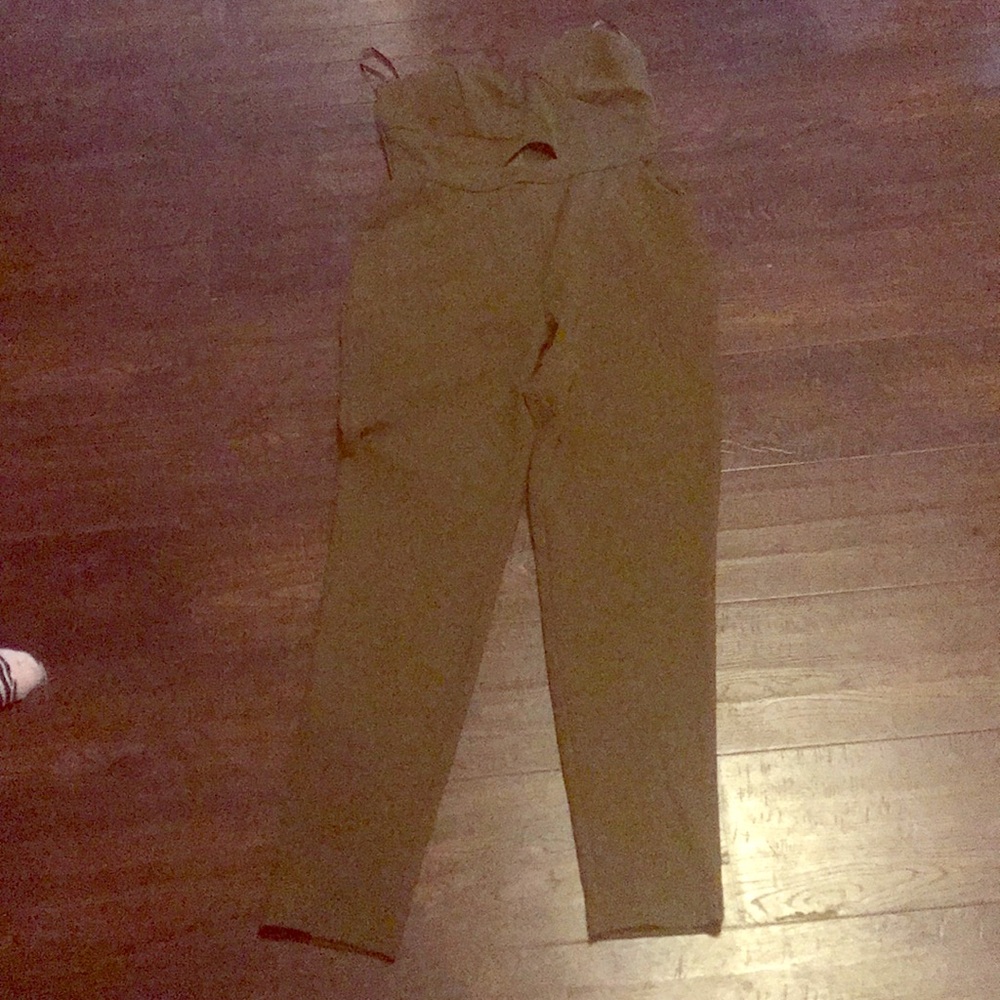 Olive romper size S